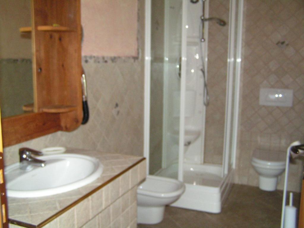 Affittacamere De Charme Jour Et Nuit トルニョン 部屋 写真