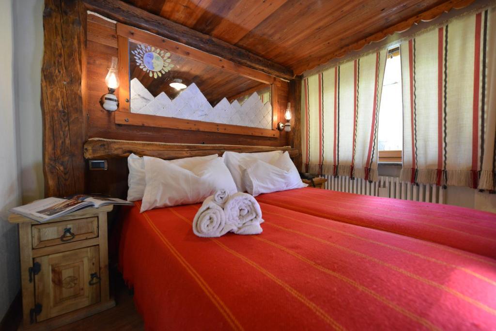 Affittacamere De Charme Jour Et Nuit トルニョン 部屋 写真